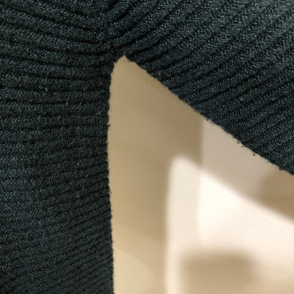 SOLD Kuhl Solace Sweater Size Large Dark Green Ribbed Turtleneck Pullover - Picture 4 of 14